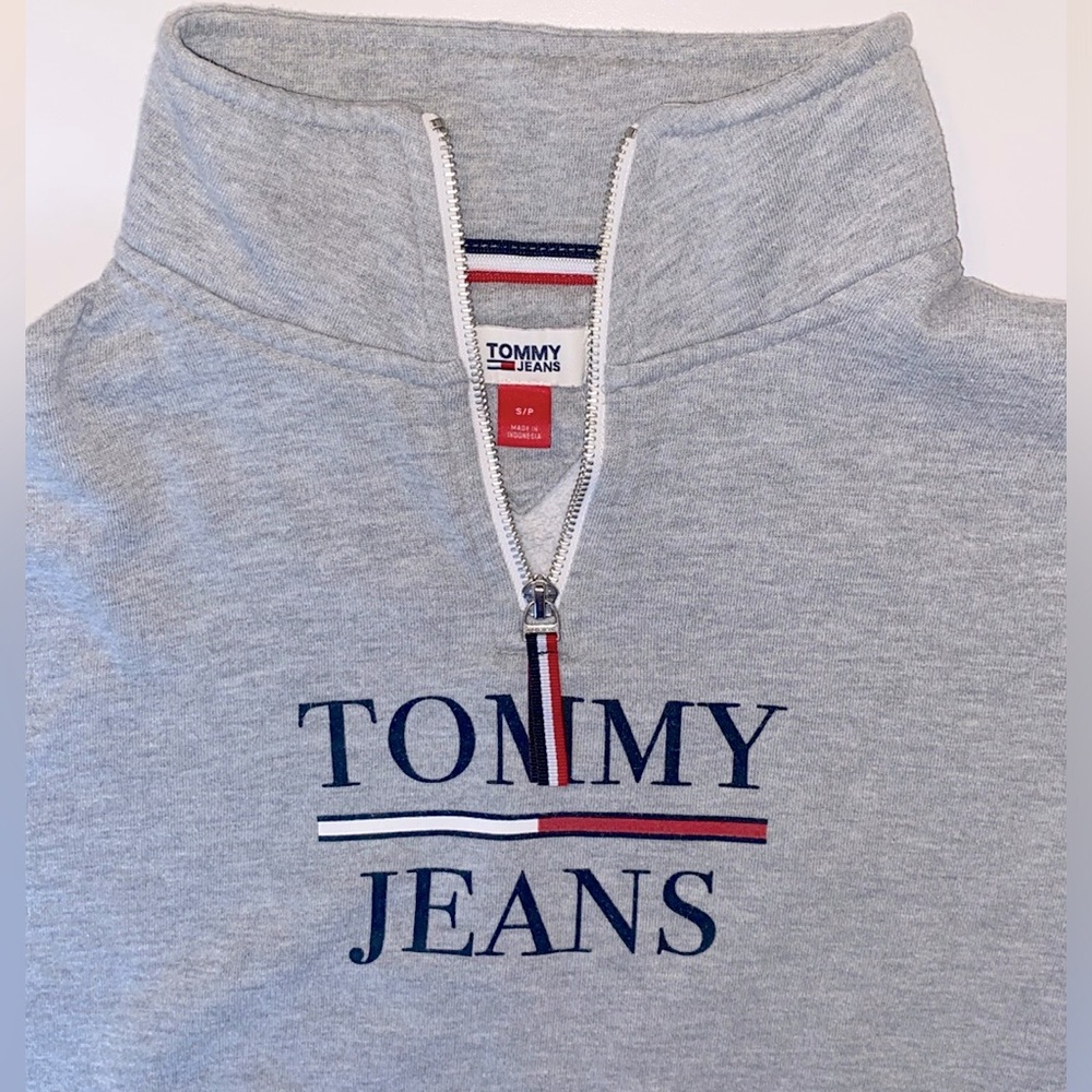 Tommy Jeans Cropped Sweater - Picture 3 of 6